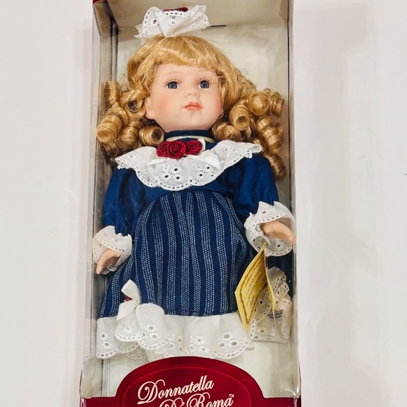 Vintage Donnatella De Roma Genuine Fine Bisque Porcelain Doll - Picture 2 of 5